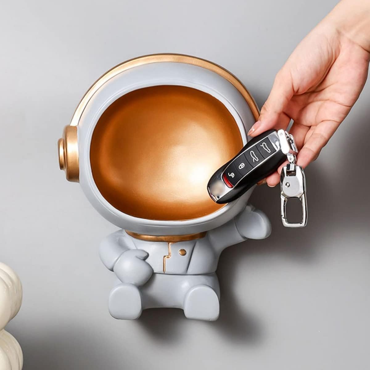 Astronaut decor, Wall Mounted Empty Pocket Storage Bowl Storage Box Ornaments